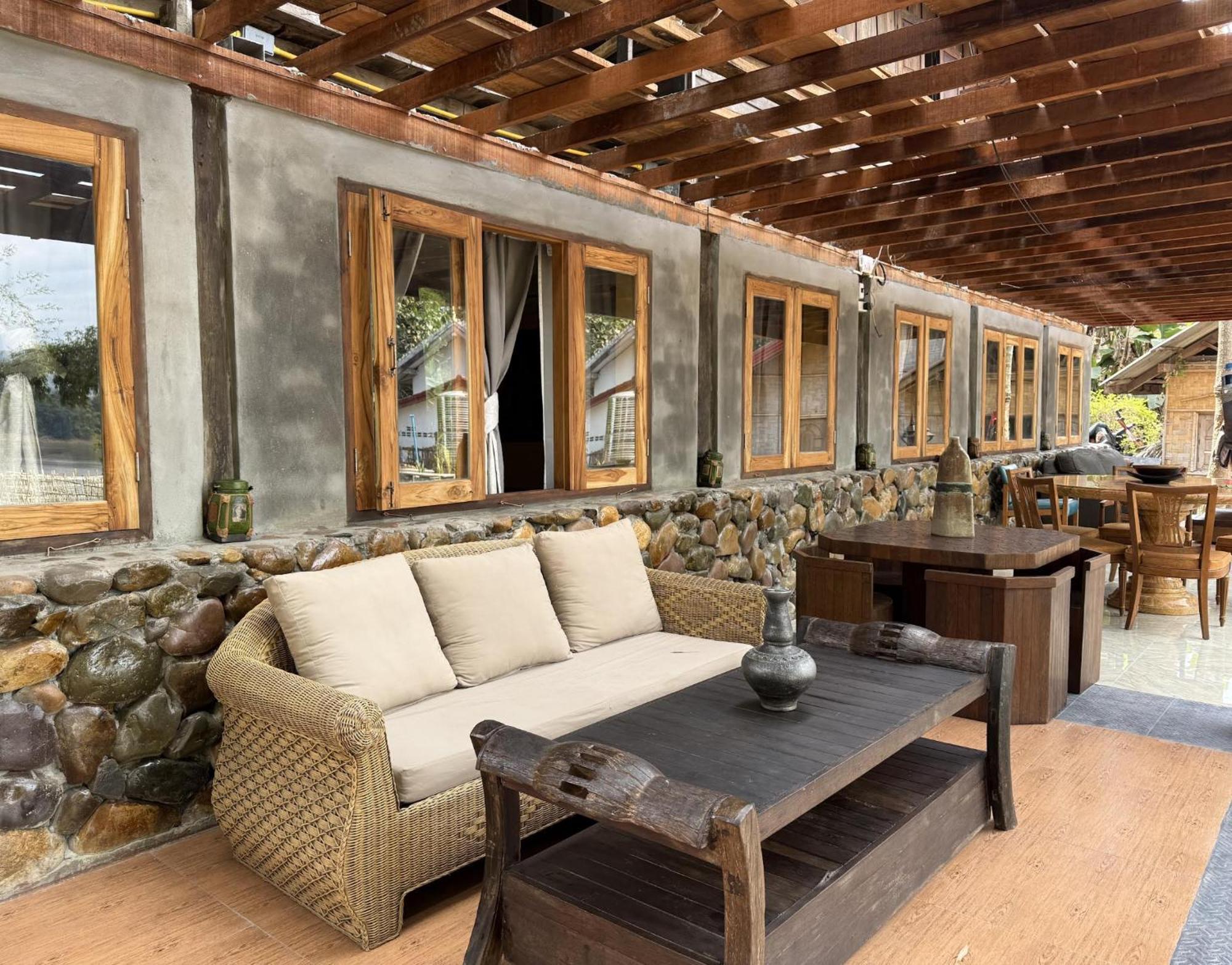 On The Mekong Resort Luang Prabang Exterior foto
